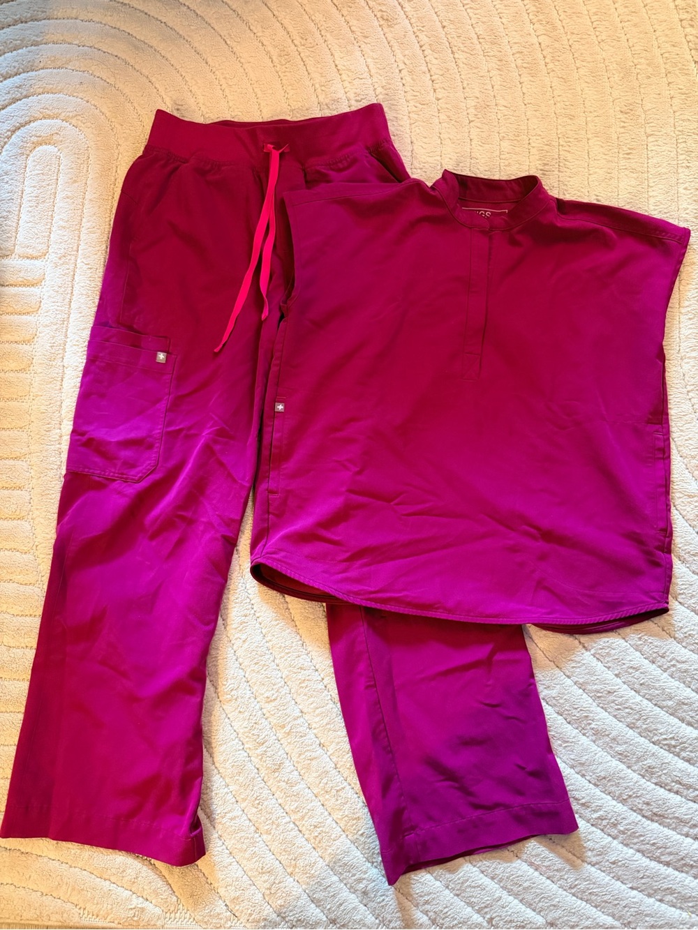 Figs Dark Magenta Scrub Set